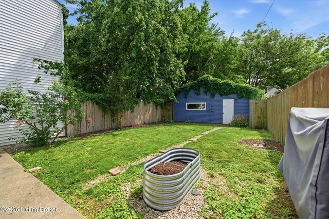 914 E St Catherine St, Louisville, KY 40204