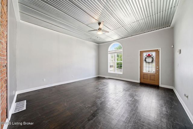 914 E St Catherine St, Louisville, KY 40204