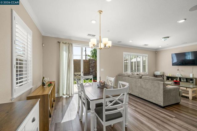 540 Vanek Dr., Oakley, CA 94561