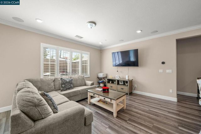 540 Vanek Dr., Oakley, CA 94561