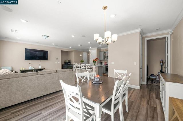 540 Vanek Dr., Oakley, CA 94561