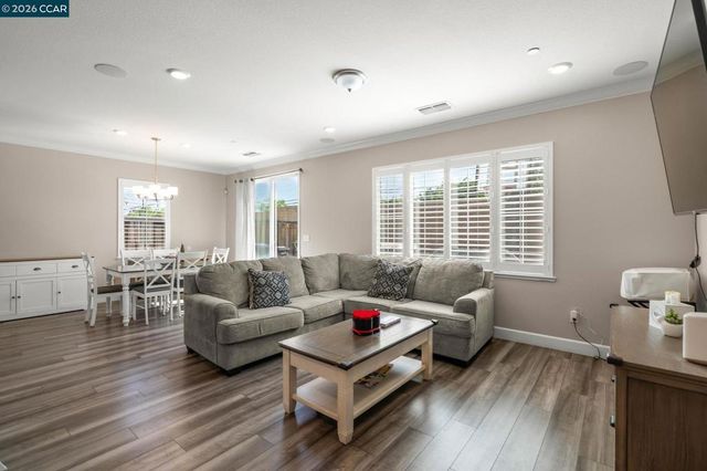 540 Vanek Dr., Oakley, CA 94561