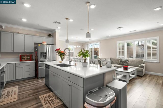 540 Vanek Dr., Oakley, CA 94561