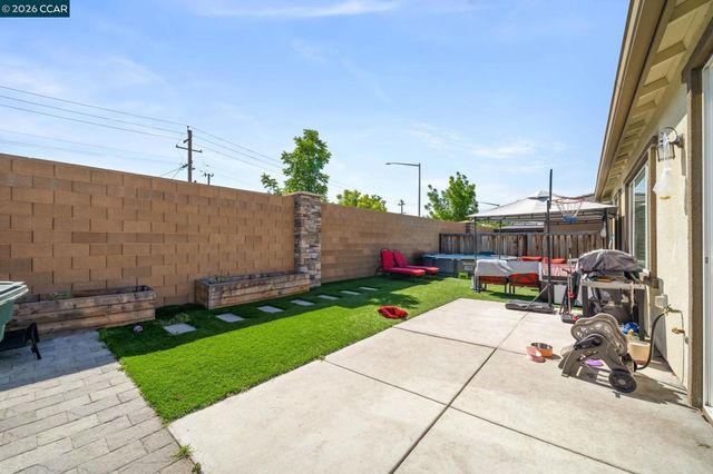 540 Vanek Dr., Oakley, CA 94561