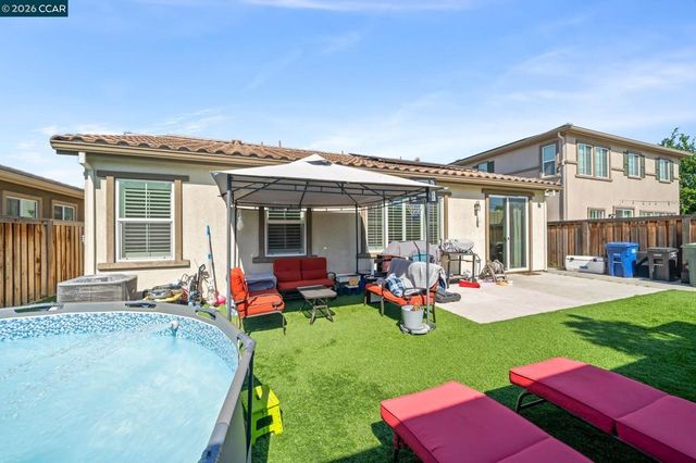 540 Vanek Dr., Oakley, CA 94561