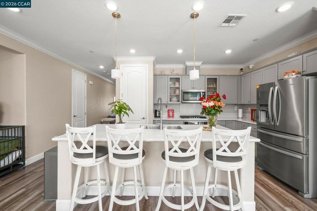 540 Vanek Dr., Oakley, CA 94561