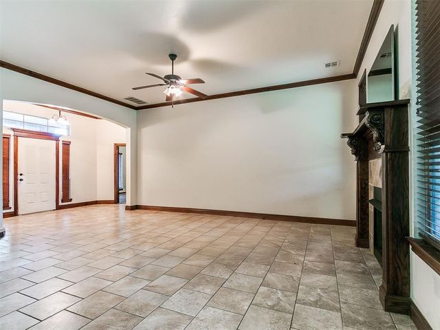 701 S Patterson Drive, Moore, OK 73160