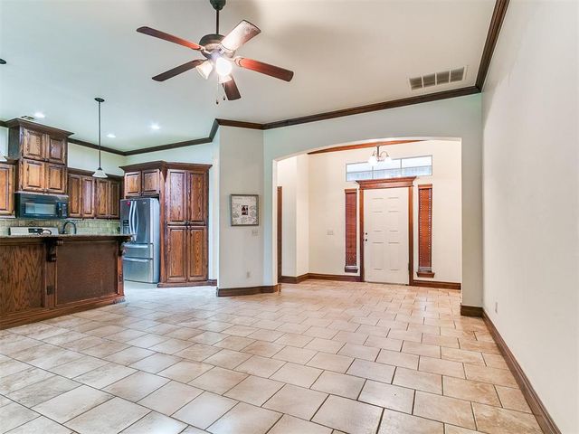 701 S Patterson Drive, Moore, OK 73160