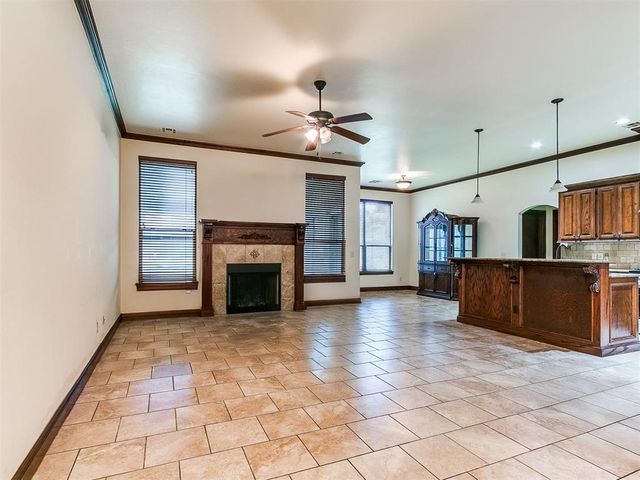 701 S Patterson Drive, Moore, OK 73160