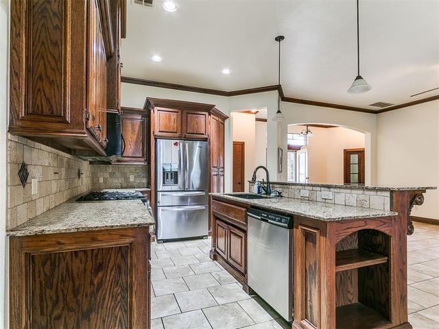 701 S Patterson Drive, Moore, OK 73160