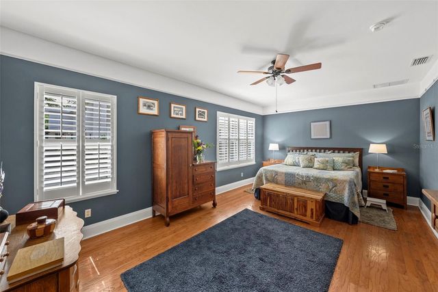 2915 W ANGELES STREET, Tampa, FL 33629