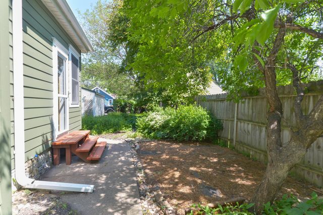 153 Winifred Street W, Saint Paul, MN 55107