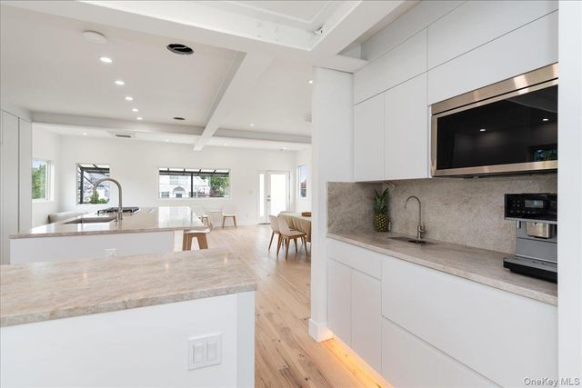 2105 Bay Boulevard, Atlantic Beach, NY 11509