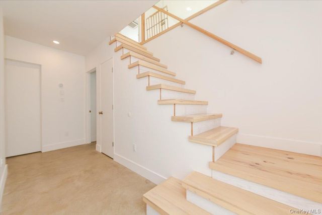 2105 Bay Boulevard, Atlantic Beach, NY 11509