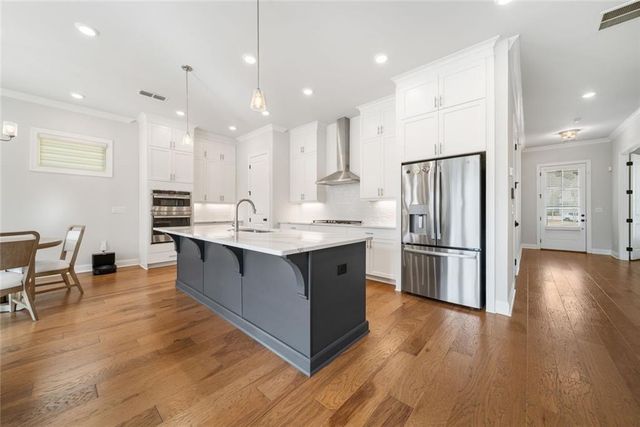 4469 Burton Bend Way, Buford, GA 30518