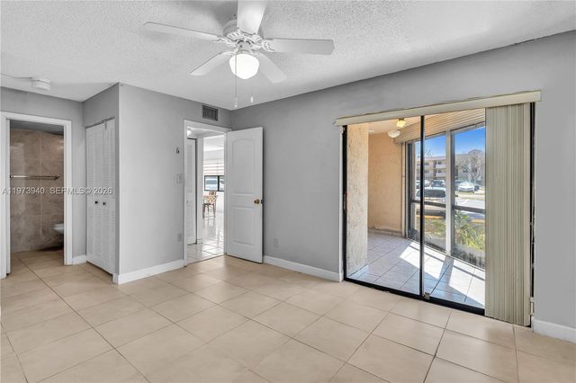 3252 Foxcroft Rd 102, Miramar, FL 33025