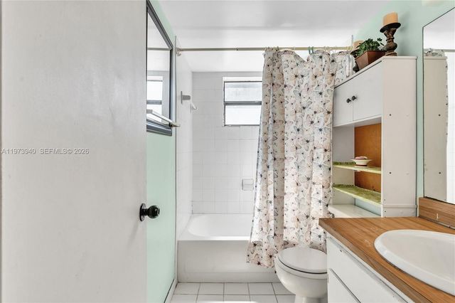 3252 Foxcroft Rd 102, Miramar, FL 33025