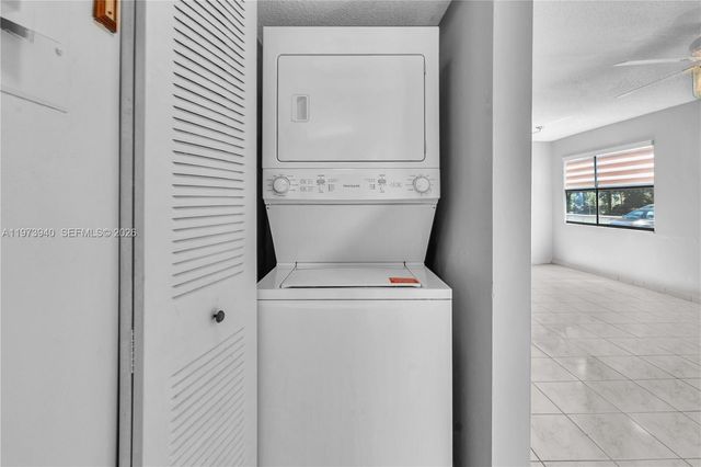 3252 Foxcroft Rd 102, Miramar, FL 33025