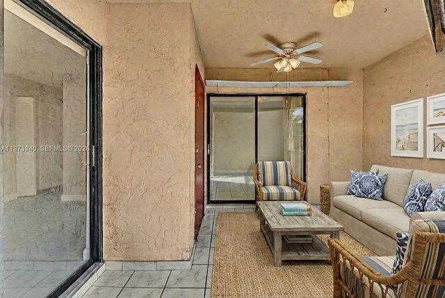 3252 Foxcroft Rd 102, Miramar, FL 33025