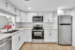 3252 Foxcroft Rd 102, Miramar, FL 33025