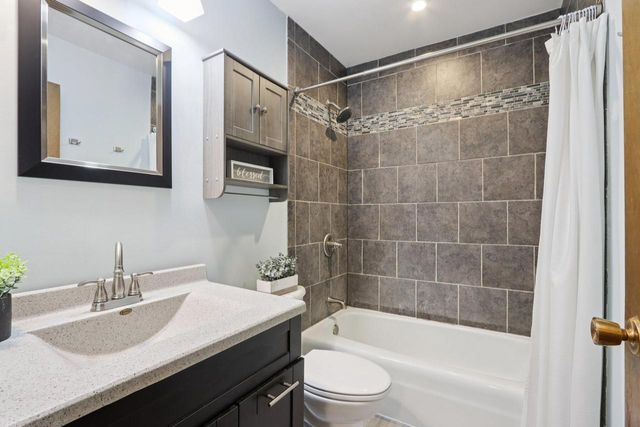 8018 N 94th STREET, Milwaukee, WI 53224