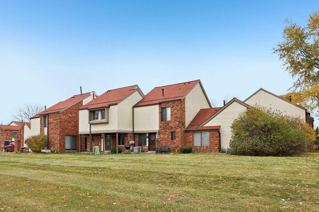 8018 N 94th STREET, Milwaukee, WI 53224