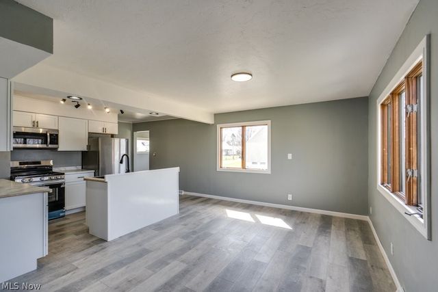 297 Paul Street, Bedford, OH 44146