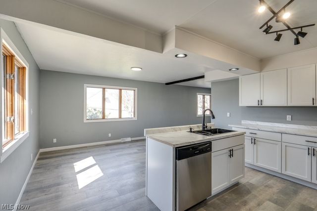 297 Paul Street, Bedford, OH 44146