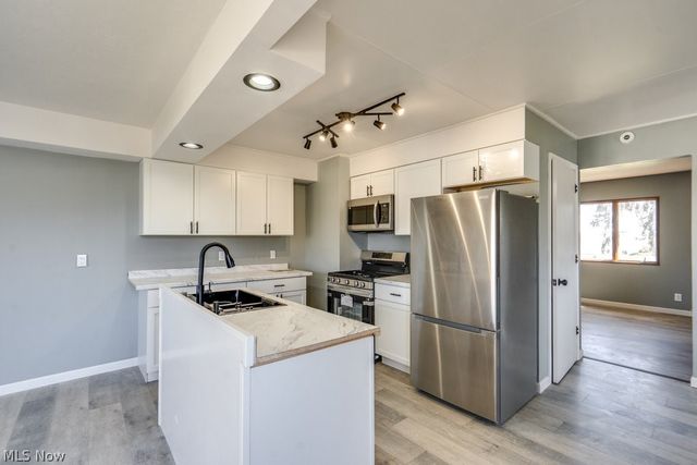 297 Paul Street, Bedford, OH 44146