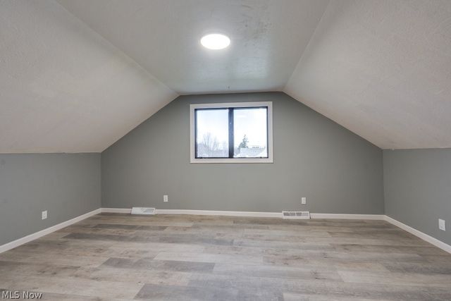 297 Paul Street, Bedford, OH 44146