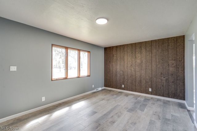 297 Paul Street, Bedford, OH 44146