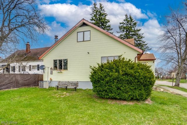 297 Paul Street, Bedford, OH 44146