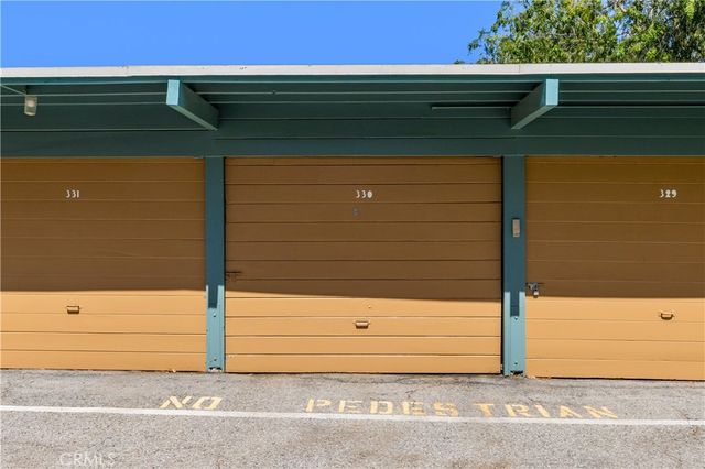 5528 Village Green, Los Angeles, CA 90016