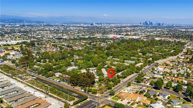 5528 Village Green, Los Angeles, CA 90016