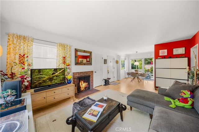 5528 Village Green, Los Angeles, CA 90016