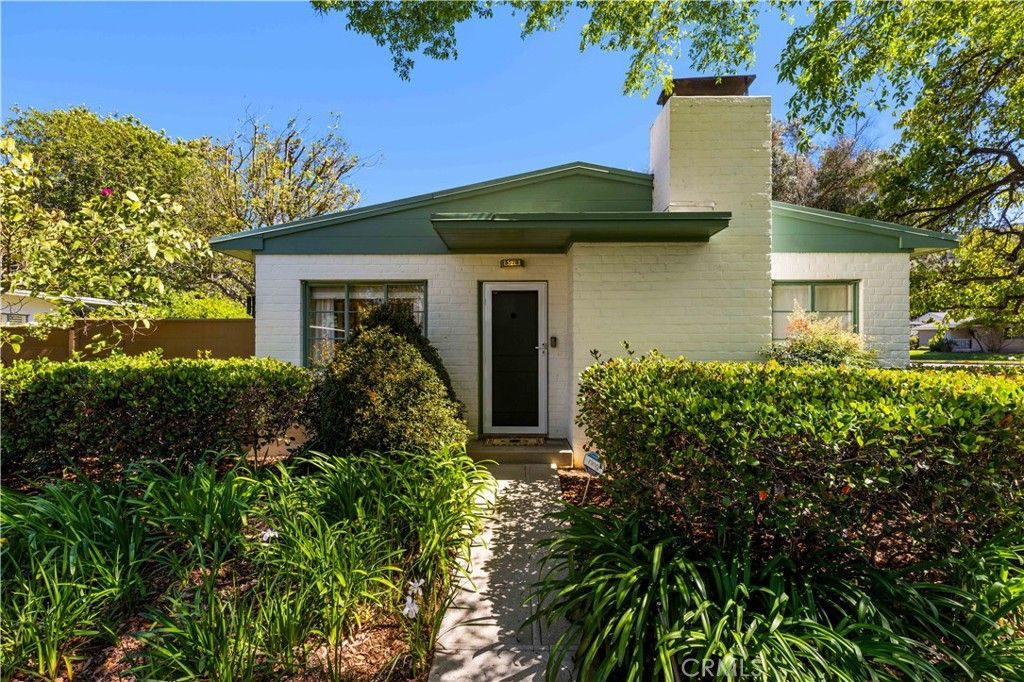 5528 Village Green, Los Angeles, CA 90016