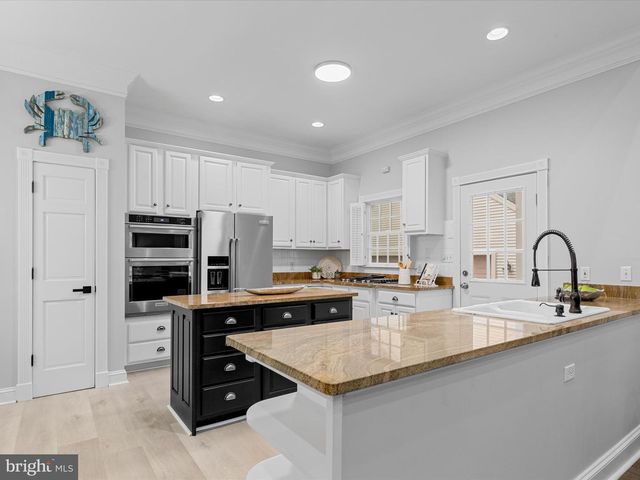 1210 CARROLLTON LN, Berlin, MD 21811