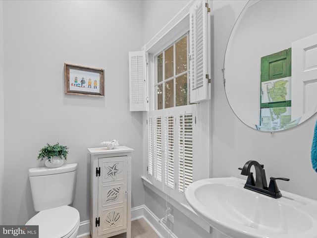 1210 CARROLLTON LN, Berlin, MD 21811