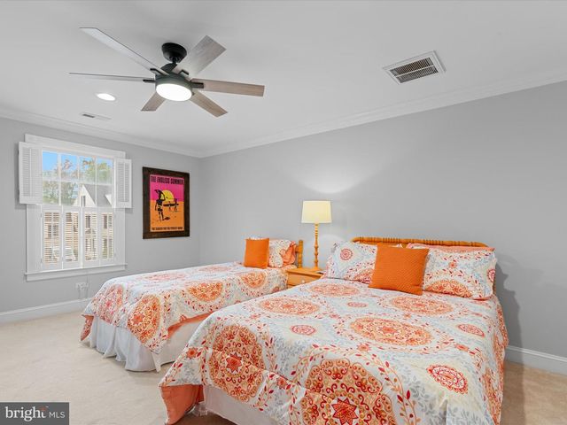 1210 CARROLLTON LN, Berlin, MD 21811