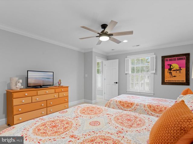 1210 CARROLLTON LN, Berlin, MD 21811