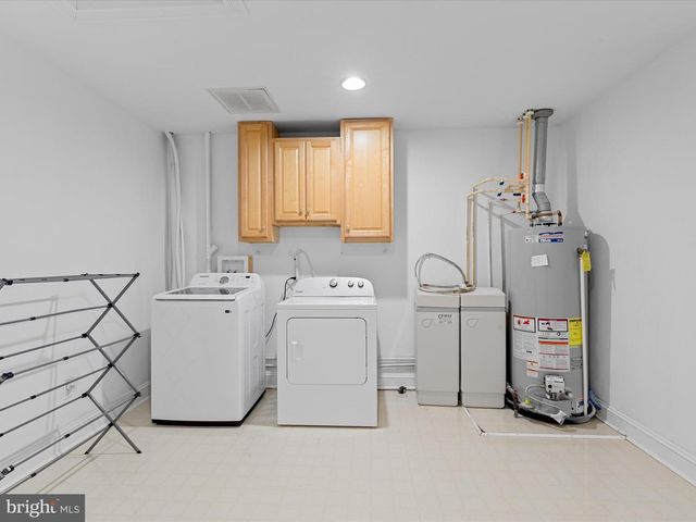 1210 CARROLLTON LN, Berlin, MD 21811