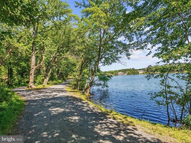 1210 CARROLLTON LN, Berlin, MD 21811