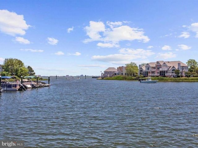 1210 CARROLLTON LN, Berlin, MD 21811