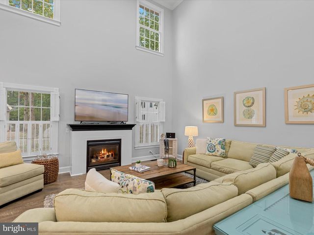 1210 CARROLLTON LN, Berlin, MD 21811