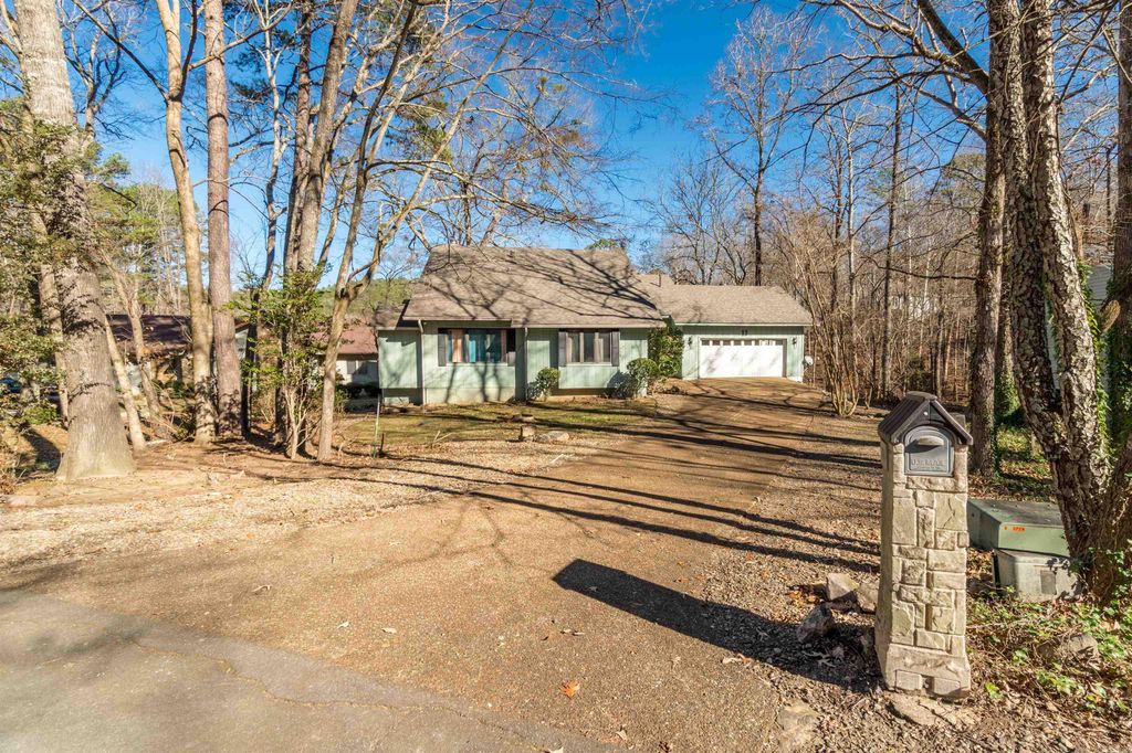 11 Celanova Lane, Hot Springs Village, AR 71909