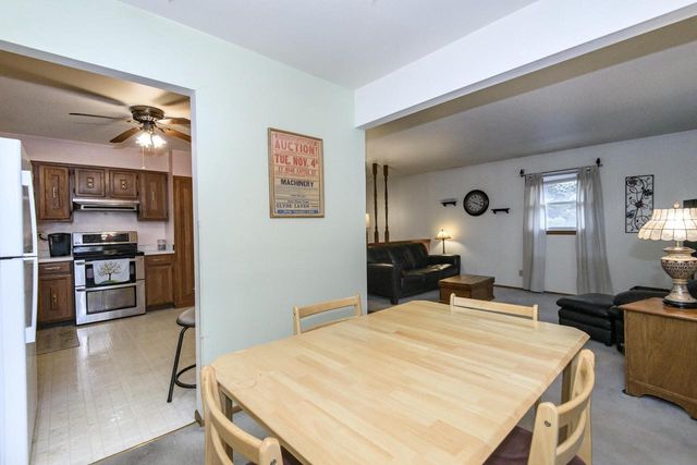 S69W22090 Sonoma WAY, Big Bend, WI 53103