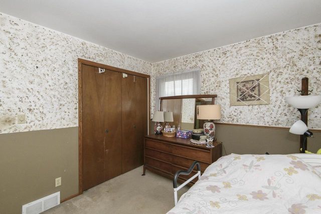 S69W22090 Sonoma WAY, Big Bend, WI 53103