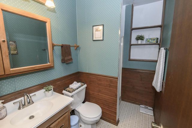 S69W22090 Sonoma WAY, Big Bend, WI 53103