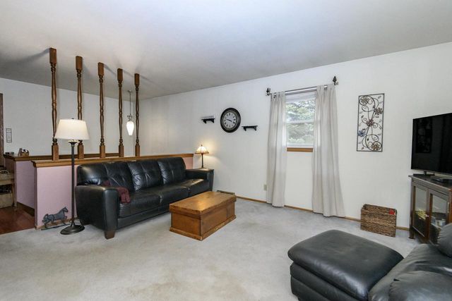 S69W22090 Sonoma WAY, Big Bend, WI 53103