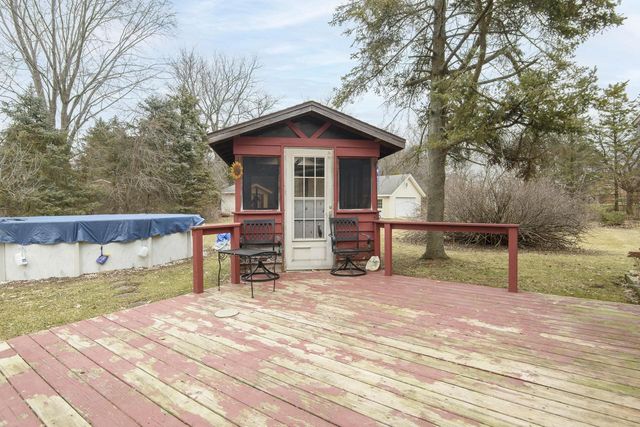 S69W22090 Sonoma WAY, Big Bend, WI 53103